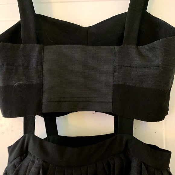 BCBG Black Semiformal Lined Cocktail Dress Size 2 - Picture 7 of 8